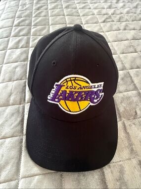 New Era Kids Black Cap with Yellow & Purple Lakers Logo